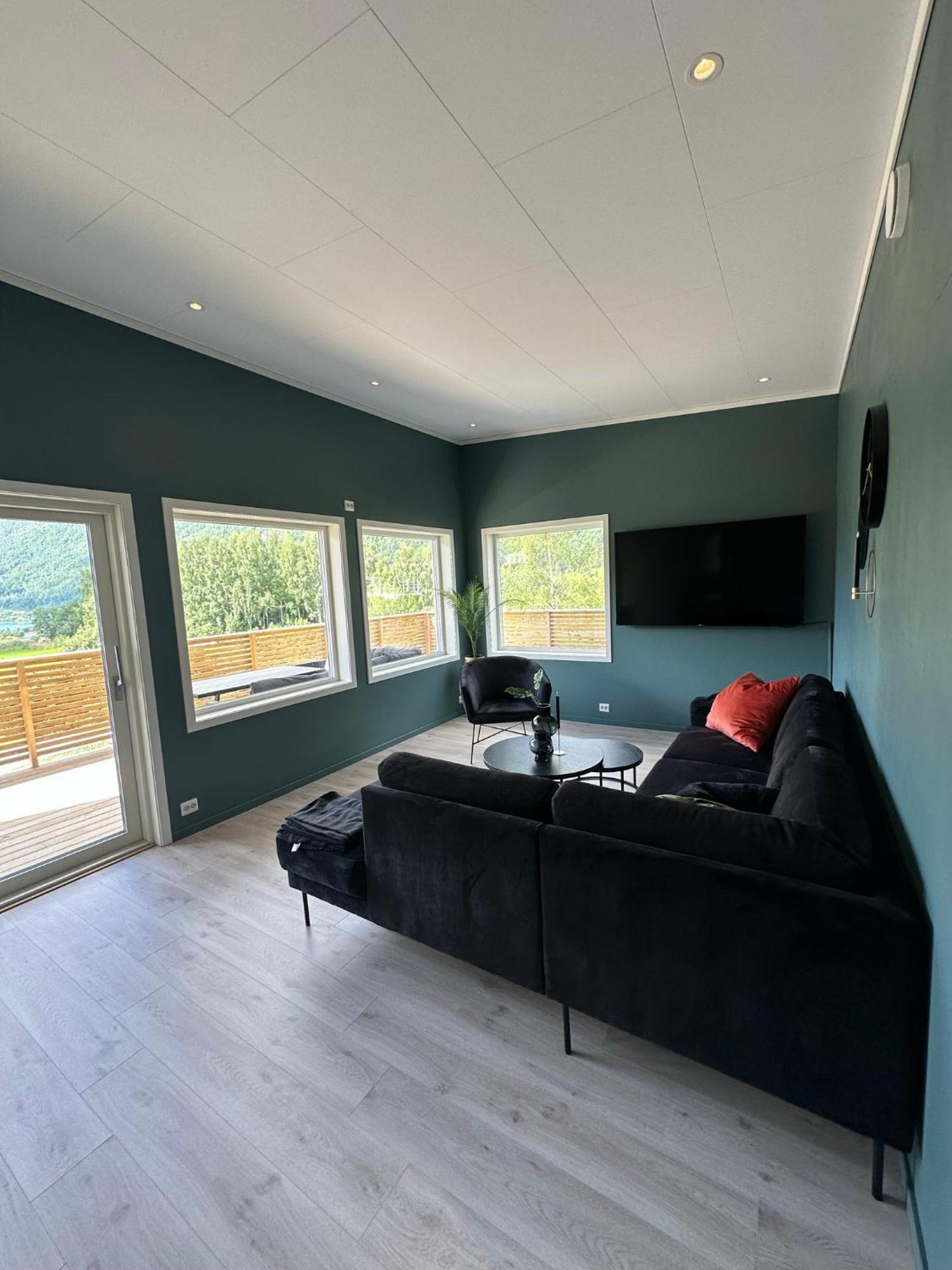 Loen Panorama Apartment Stryn Bagian luar foto