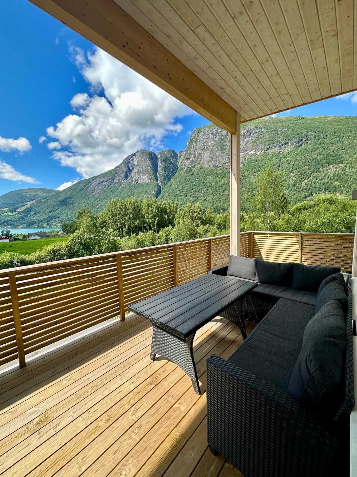 Loen Panorama Apartment Stryn Bagian luar foto